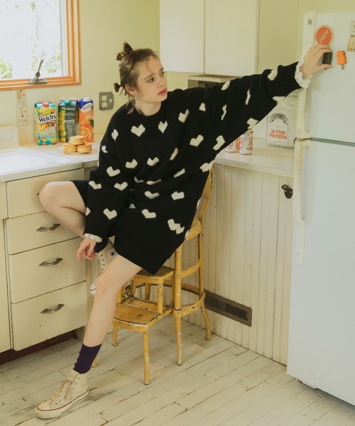 forksy.(フォルクシー)の「【forksy.】オーバーサイズリバーシブルハートニットプルオーバー(ニット/セーター・レディース・グレー/ブラック/ネイビー/アイボリー/ブルー・FREE)」の8枚目の写真