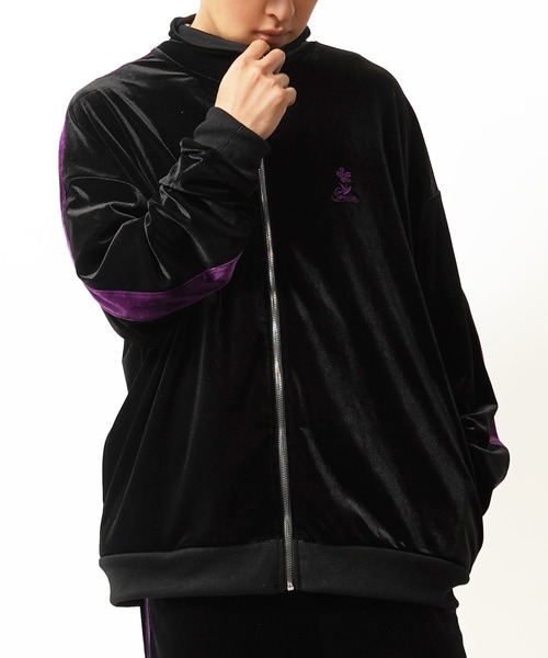 1111clothing（ワンフォークロージング）の「ベロア トラック