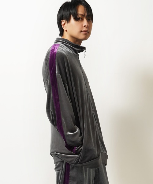 1111clothing（ワンフォークロージング）の「ベロア トラック