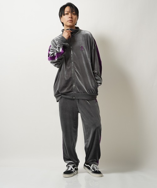 1111clothing（ワンフォークロージング）の「ベロア トラック