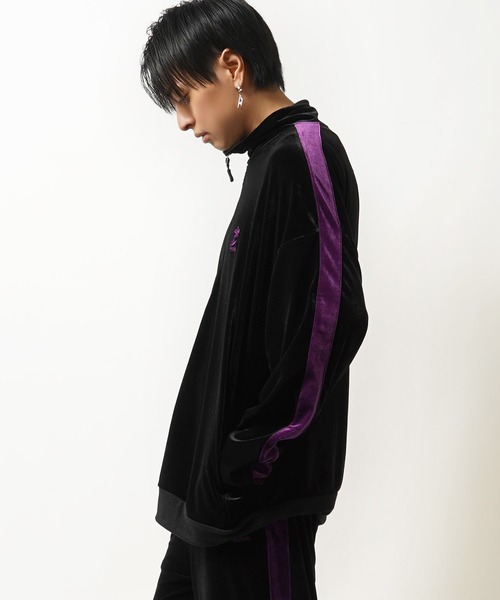 1111clothing（ワンフォークロージング）の「ベロア トラック
