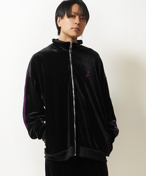 1111clothing（ワンフォークロージング）の「ベロア トラック