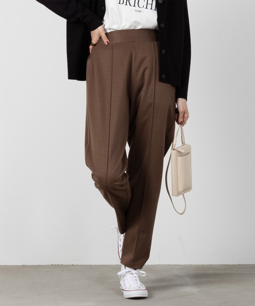 NAVY（ネイビー）の「NAVY 起毛ツイル テーパードパンツ（その他パンツ・レディース・ブラック/ブラウン/ブルー系/ベージュ・M/L）」の3枚目の写真