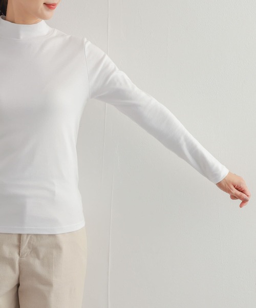 URBAN RESEARCH DOORS（アーバンリサーチドアーズ）の「コットンスムースハイネックプルオーバー（Tシャツ/カットソー・レディース・チャコールグレー/オフホワイト・MEDIUM）」の17枚目の写真