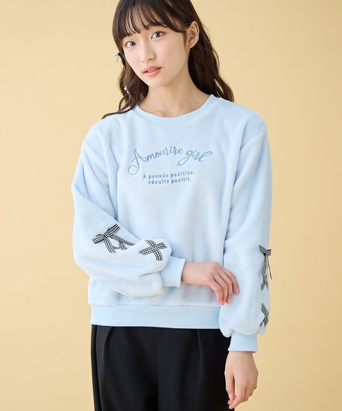 Amourire girl(アムリールガール)の「リボンレースアップスリーブ/肩リボンショート丈 シャギーフリース表裏起毛プルオーバー(130cm~160cm)(スウェット・キッズ・サックスブルー/オフホワイト/パープル/ネイビー/ピンク/ホワイト系その他/ブルー系その他・150cm/130cm/140cm/160cm)」の4枚目の写真