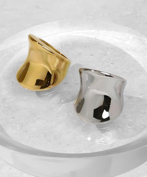 blackdia ocean(ブラックダイヤオーシャン)の「blackdia ocean ボリュームカーブリング(リング・レディース・シルバー/ゴールド・12号/14号/17号)」の8枚目の写真