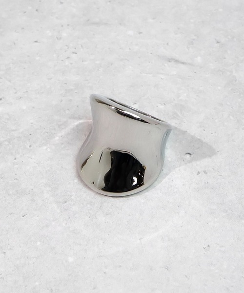 blackdia ocean(ブラックダイヤオーシャン)の「blackdia ocean ボリュームカーブリング(リング・レディース・シルバー/ゴールド・12号/14号/17号)」の11枚目の写真