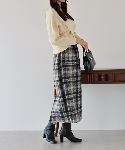 BLUEEAST（ブルーイースト）の「プードルファータイトスカート（スカート・レディース・ブラウン/ブラック/ブルー・MEDIUM）」の12枚目の写真