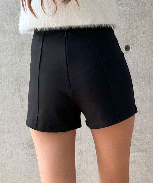 GLAMOROUS JANE（グラマラスジェーン）の「ハイウエストショートパンツ（その他パンツ・レディース・ブラック・S/M）」の5枚目の写真