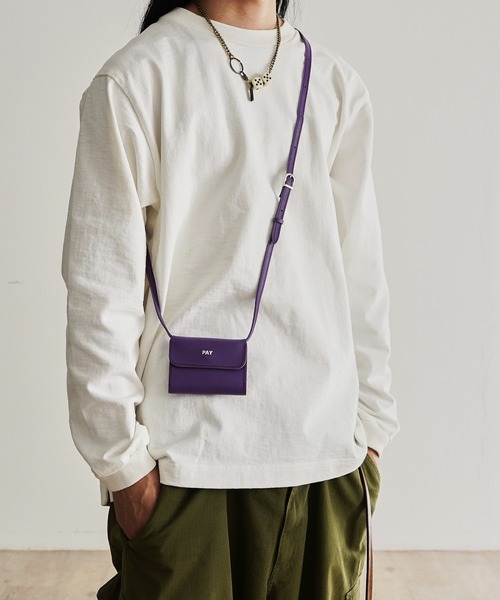 1/2HALF エンボスレザーキャッチャー　ニブンノイチハーフ 1/2 HALF（ニブンノイチハーフ）の「1/2HALF エンボスレザー