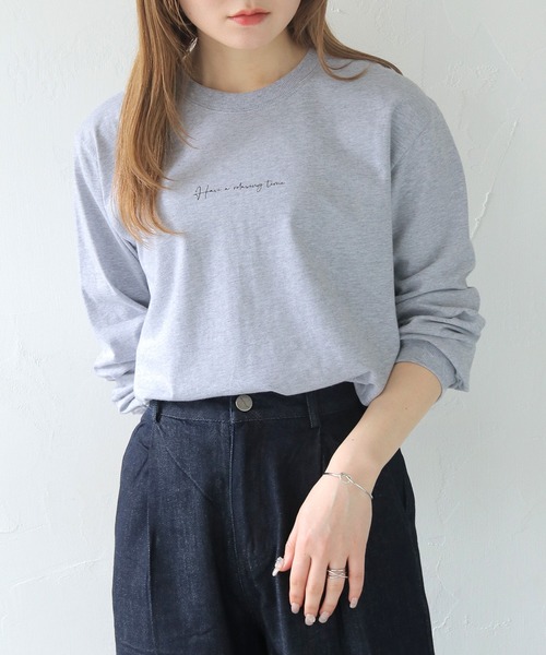 HER CLOSET（ハークローゼット）の「 【HER CLOSET】WEB限定カリグラフィーロゴロンT 新色追加 WEB LIMITED CALLIGRAPHY LOGO LONG TEE NEW COLOR（Tシャツ/カットソー・レディース・オフホワイト/ブラック/杢グレー・M/S/L）」の3枚目の写真