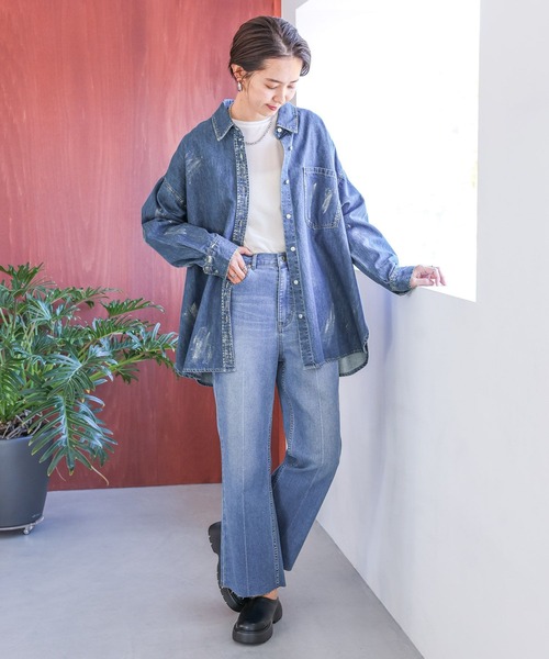 LEPSIM(レプシィム)の「箔プリントデニムシャツ 987193(シャツ/ブラウス・レディース・オフホワイト/インディゴブルー・FREE)」の14枚目の写真