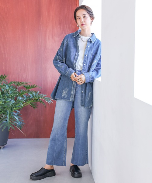 LEPSIM(レプシィム)の「箔プリントデニムシャツ 987193(シャツ/ブラウス・レディース・オフホワイト/インディゴブルー・FREE)」の15枚目の写真