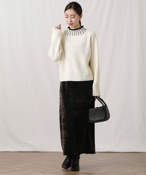 MARIED'OR(マリードール)の「5G畦ネック刺繍ボトルネックニット(ニット/セーター・レディース・ブラック×ホワイト/ホワイト×ブラック・FREE)」の3枚目の写真