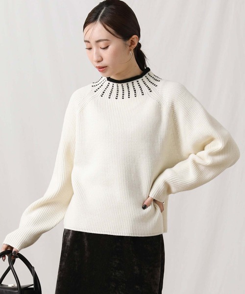 MARIED'OR(マリードール)の「5G畦ネック刺繍ボトルネックニット(ニット/セーター・レディース・ブラック×ホワイト/ホワイト×ブラック・FREE)」の7枚目の写真