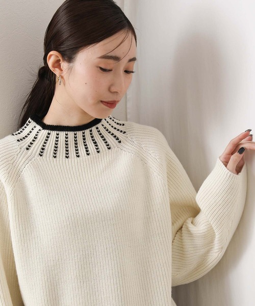 MARIED'OR(マリードール)の「5G畦ネック刺繍ボトルネックニット(ニット/セーター・レディース・ブラック×ホワイト/ホワイト×ブラック・FREE)」の11枚目の写真