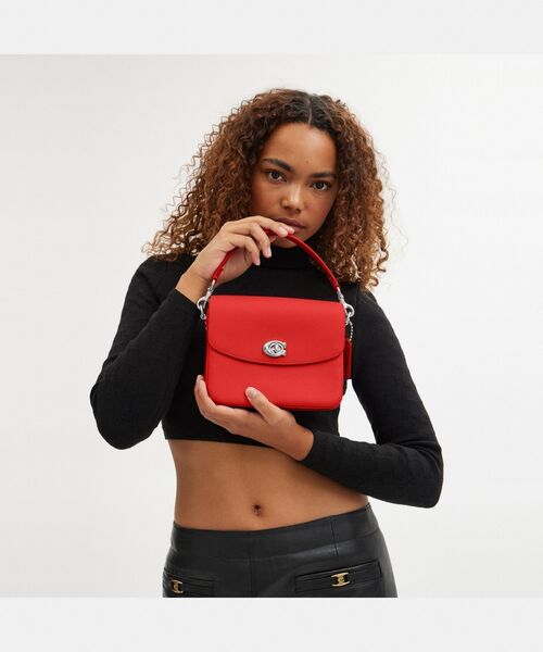 COACH キャシー クロスボディ 19 ハートストラップ COACH（コーチ）の「キャシー クロスボディ 19・ハート