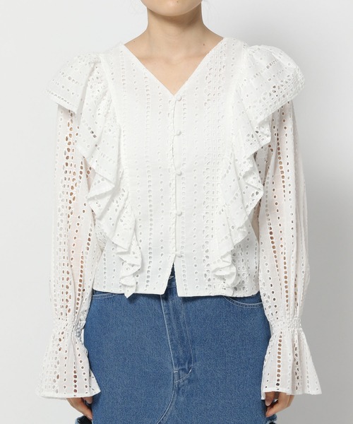 mysty woman（ミスティウーマン）の「コットンレースフリルブラウス　106894（シャツ/ブラウス・レディース・アイボリー/オフホワイト・FREE）」の11枚目の写真