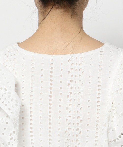 mysty woman（ミスティウーマン）の「コットンレースフリルブラウス　106894（シャツ/ブラウス・レディース・アイボリー/オフホワイト・FREE）」の14枚目の写真