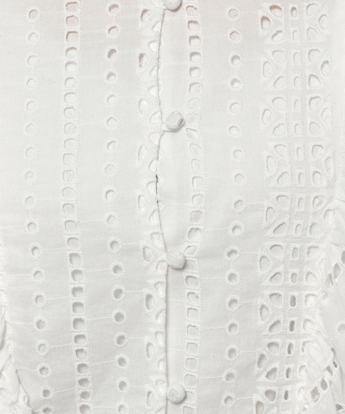 mysty woman（ミスティウーマン）の「コットンレースフリルブラウス　106894（シャツ/ブラウス・レディース・アイボリー/オフホワイト・FREE）」の6枚目の写真