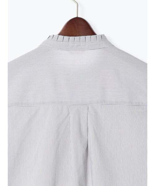 Te chichi（テチチ）の「パール釦スタンドフリルブラウス（シャツ/ブラウス・レディース・グレー/オフホワイト/ブルー・F）」の6枚目の写真