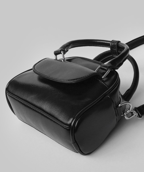 minia(ミニア)の「フラップポケットミニボストン(ショルダーバッグ・レディース・シルバー/ブラウン/アイボリー/ブラック・FREE)」の9枚目の写真