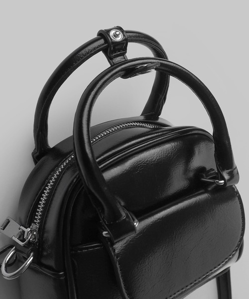 minia(ミニア)の「フラップポケットミニボストン(ショルダーバッグ・レディース・シルバー/ブラウン/アイボリー/ブラック・FREE)」の6枚目の写真