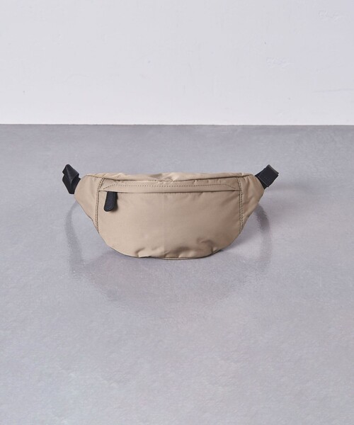 STANDARD SUPPLY（スタンダードサプライ）の「【別注】＜STANDARD SUPPLY＞ ウエストバッグ Sサイズ（ボディバッグ/ウエストポーチ・メンズ・ブラック/ダークグレー/ベージュ・FREE）」の4枚目の写真