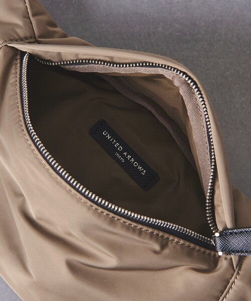 STANDARD SUPPLY（スタンダードサプライ）の「【別注】＜STANDARD SUPPLY＞ ウエストバッグ Sサイズ（ボディバッグ/ウエストポーチ・メンズ・ブラック/ダークグレー/ベージュ・FREE）」の8枚目の写真