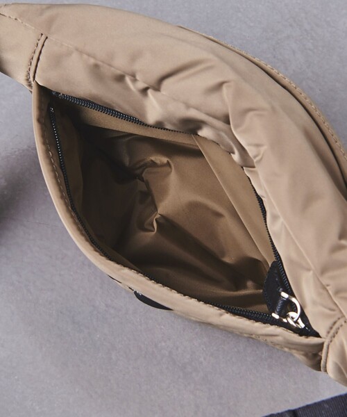 STANDARD SUPPLY（スタンダードサプライ）の「【別注】＜STANDARD SUPPLY＞ ウエストバッグ Sサイズ（ボディバッグ/ウエストポーチ・メンズ・ブラック/ダークグレー/ベージュ・FREE）」の9枚目の写真