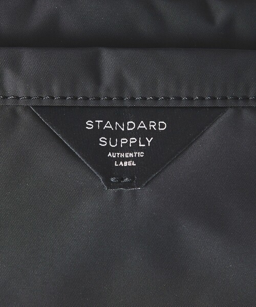 STANDARD SUPPLY（スタンダードサプライ）の「【別注】＜STANDARD SUPPLY＞ ウエストバッグ Sサイズ（ボディバッグ/ウエストポーチ・メンズ・ブラック/ダークグレー/ベージュ・FREE）」の17枚目の写真