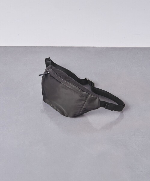 STANDARD SUPPLY（スタンダードサプライ）の「【別注】＜STANDARD SUPPLY＞ ウエストバッグ Sサイズ（ボディバッグ/ウエストポーチ・メンズ・ブラック/ダークグレー/ベージュ・FREE）」の19枚目の写真