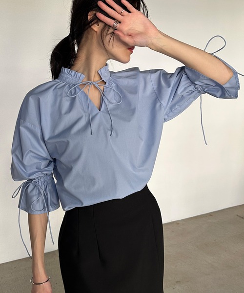 solleim(ソルレム)の「プチフリルリボンブラウス(シャツ/ブラウス・レディース・ブルー/オフホワイト/ブラック/イエロー・M)」の1枚目の写真