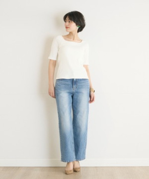 INED CLARO(イネドクラロ)の「カーブデニムパンツ(デニムパンツ・レディース・インディゴブルー・9号/11号)」の3枚目の写真