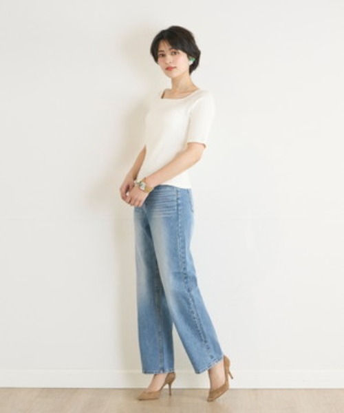 INED CLARO(イネドクラロ)の「カーブデニムパンツ(デニムパンツ・レディース・インディゴブルー・9号/11号)」の4枚目の写真