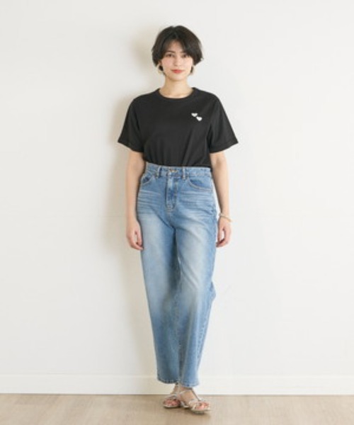 INED CLARO(イネドクラロ)の「カーブデニムパンツ(デニムパンツ・レディース・インディゴブルー・9号/11号)」の6枚目の写真