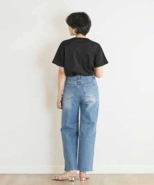 INED CLARO(イネドクラロ)の「カーブデニムパンツ(デニムパンツ・レディース・インディゴブルー・9号/11号)」の11枚目の写真