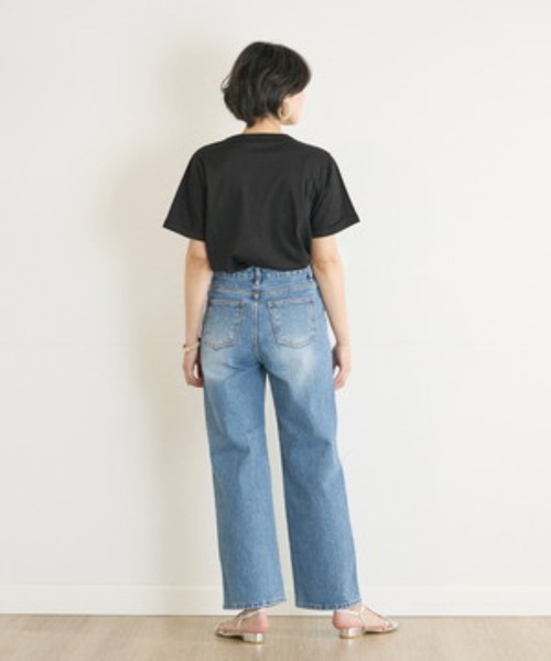 INED CLARO(イネドクラロ)の「カーブデニムパンツ(デニムパンツ・レディース・インディゴブルー・9号/11号)」の12枚目の写真