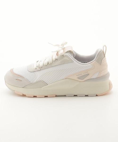 PUMA(プーマ)の「【emmi×PUMA】RS 3.0 Soft Wns(スニーカー・レディース・ライトベージュ・25cm/24.5cm/24cm/23.5cm/23cm/22.5cm)」の2枚目の写真
