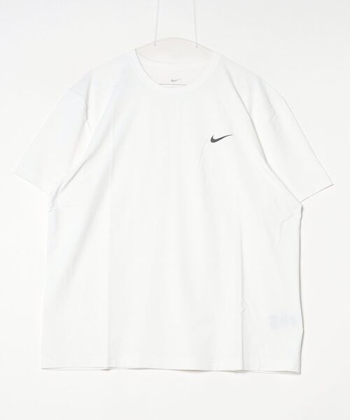 NIKE（ナイキ）の「ナイキ NIKE ナイキ ユニバーサル コア S/S トップ（Tシャツ/カットソー・メンズ・ブラック/ホワイト/グリーン・M/L/LL/3L/S）」の2枚目の写真