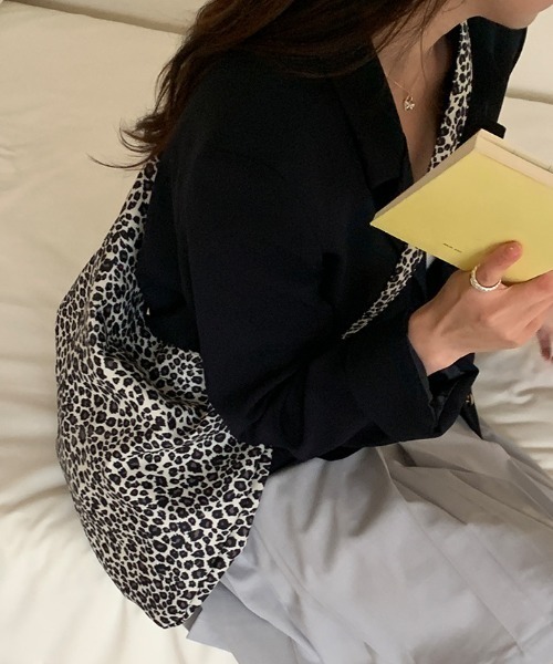 Vipoa(ヴィポア)の「Retro leopard big shoulder bag(トートバッグ・レディース・アイボリー/ブラウン・FREE)」の22枚目の写真