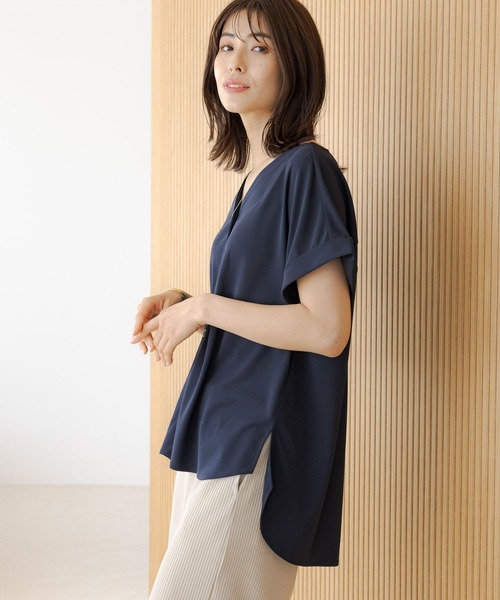 Elura(エルーラ)の「サマーイージーケアVネックプルオーバー(その他トップス・レディース・ブラウン系その他/ホワイト/ネイビー・MEDIUM/LARGE)」の18枚目の写真