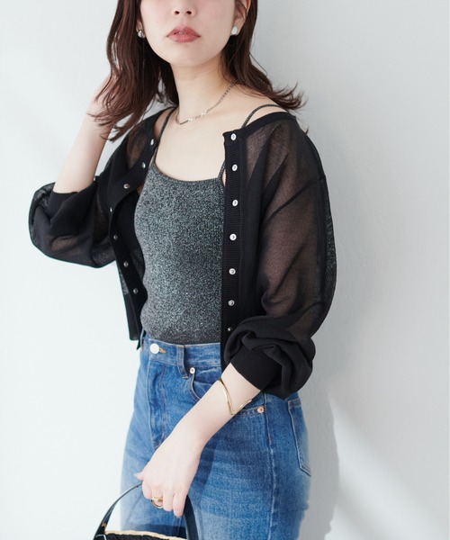 natural couture(ナチュラルクチュール)の「ラメフライスカップ付スクエアキャミ(キャミソール・レディース・ライトグレー/ブラック/ピンクベージュ・FREE)」の1枚目の写真