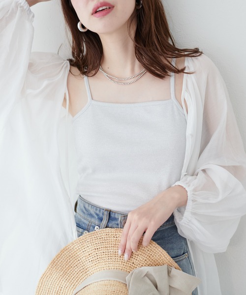 natural couture(ナチュラルクチュール)の「ラメフライスカップ付スクエアキャミ(キャミソール・レディース・ライトグレー/ブラック/ピンクベージュ・FREE)」の11枚目の写真