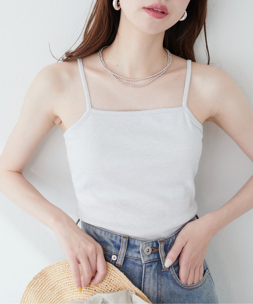 natural couture(ナチュラルクチュール)の「ラメフライスカップ付スクエアキャミ(キャミソール・レディース・ライトグレー/ブラック/ピンクベージュ・FREE)」の9枚目の写真