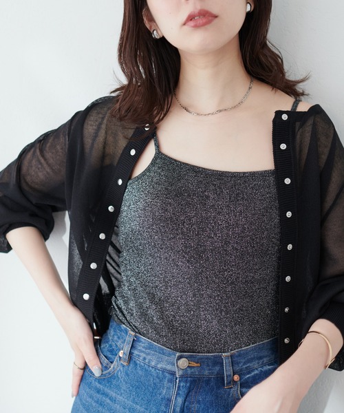 natural couture(ナチュラルクチュール)の「ラメフライスカップ付スクエアキャミ(キャミソール・レディース・ライトグレー/ブラック/ピンクベージュ・FREE)」の4枚目の写真