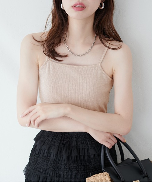 natural couture(ナチュラルクチュール)の「ラメフライスカップ付スクエアキャミ(キャミソール・レディース・ライトグレー/ブラック/ピンクベージュ・FREE)」の16枚目の写真