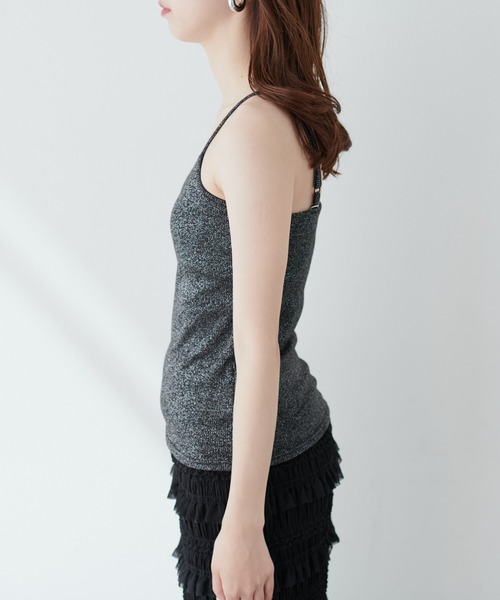 natural couture(ナチュラルクチュール)の「ラメフライスカップ付スクエアキャミ(キャミソール・レディース・ライトグレー/ブラック/ピンクベージュ・FREE)」の22枚目の写真