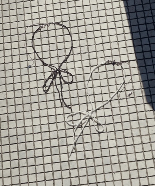 GOLDY（ゴールディ）の「モノトーン リボン ビーズ ネックレス（ネックレス・レディース・ホワイト/ブラック・FREE）」の11枚目の写真