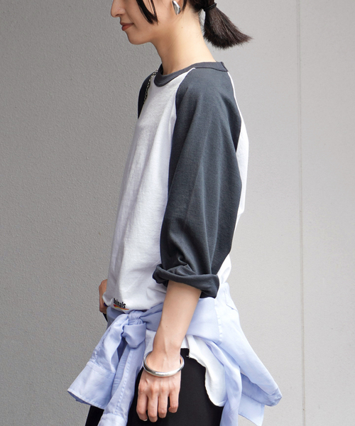 AP STUDIO（エーピーストゥディオ）の「【STUDIO WEAREALLANIMALS】別注ラグランTシャツ（Tシャツ/カットソー・レディース・ブラック/ネイビー・FREE）」の8枚目の写真